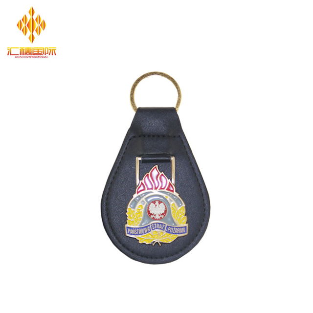 Csillag alak&uacute; kreat&iacute;v bukd&aacute;csolt bőr kulcstart&oacute;