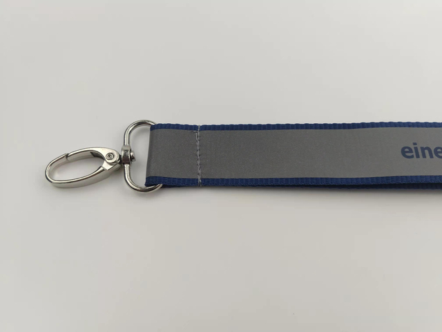 D&acirc;y phản quang m&agrave;u cam đ&aacute;ng tin cậy cho lĩnh vực sự kiện